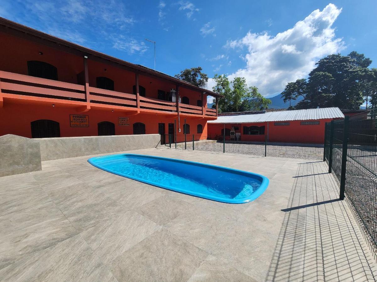 0001.10 - Maranduba - Kitnet Terreo - 4 Pessoas - 2 Quadras Do Mar - Piscina - Wi-Fi -Ar Condicionado Appartement Ubatuba Buitenkant foto